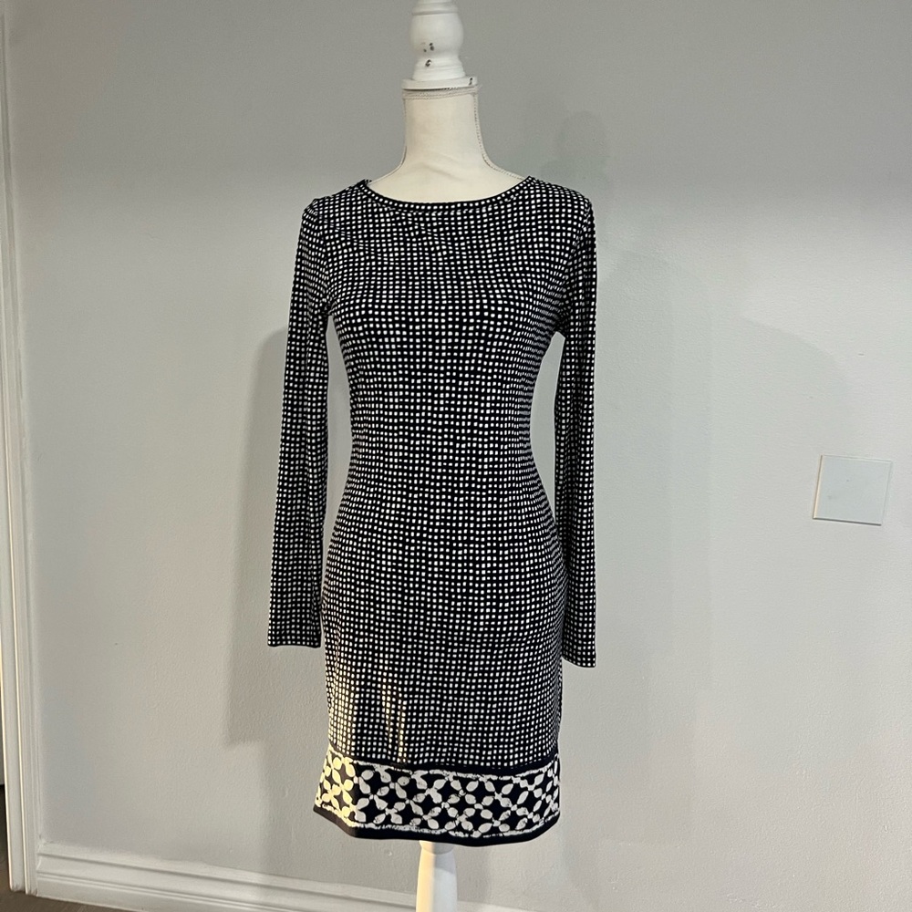 Michael Kors Black and White Long-Sleeve Patterned Knit Dress
